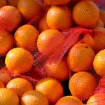 O Brasil é o maior produtor mundial de laranjas, com uma produção anual estimada entre 13 e 16 milhões de toneladas, dependendo da safra | Foto: Reprodução/PublicDomainPictures