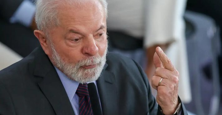 Em visita a Minas Gerais nesta quinta-feira, 24, presidente Lula voltou a fazer ataques e provocações a Bolsonaro | Foto: José Cruz/Agência Brasil