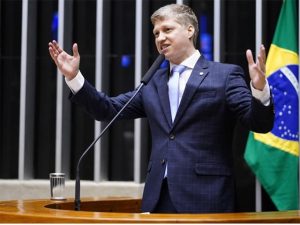 Marcel van Hattem (Novo-RS) pedido repúdio governo retirara aliança Holocausto