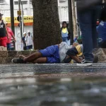 Apesar dos benefícios, uma parcela dos moradores de rua recusa o acolhimento ou abandona os abrigos depois de alguns dias | Foto: Paulo Pinto/Agência Brasil