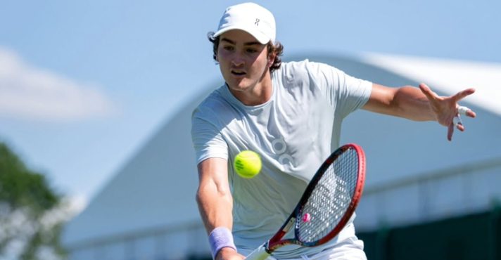 O tenista brasileiro João Fonseca, em Wimbledon