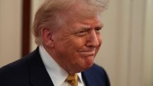 Donald Trump, Salão Leste da Casa Branca, em Washington, D.C., EUA - 16/7/2025 | Foto: Umit Bektas/Reuters