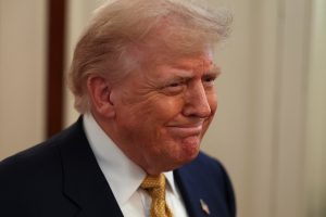 Donald Trump, Salão Leste da Casa Branca, em Washington, D.C., EUA - 16/7/2025 | Foto: Umit Bektas/Reuters