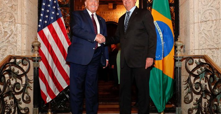 'Posso dizer que ele é um homem muito honesto', diz Trump sobre Bolsonaro