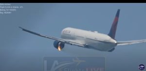 Vídeo mostra momento em que chamas atingem o motor esquerdo de aeronave, nos EUA