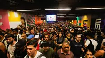 Movimentação intensa de passageiros na transferência da CPTM para o Metrô na Estação da Luz, em São Paulo, em alusão à matéria sobre a percepção da população sobre ricos e pobres
