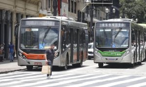 ataques a onibus na cidade de sao paulo