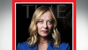 Giorgia Meloni, primeira-ministra da Itália, na capa da revista Time | Foto: X/Divulgação