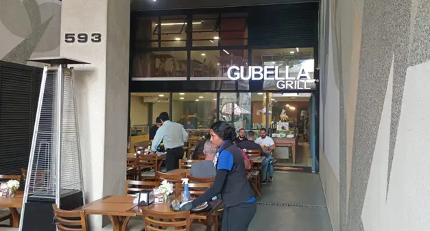 gubella grill restaurante aberto
