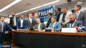 coletiva oposição zucco câmara deputados pl bolsonaro trump bandeira
