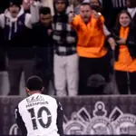 memphis depay - corinthians x palmeiras - penalti e polemicas - milton neves