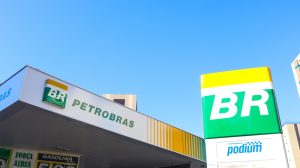 Governo Lula estaria irritado com os postos de combustíveis; Petrobras | Foto: Shutterstock