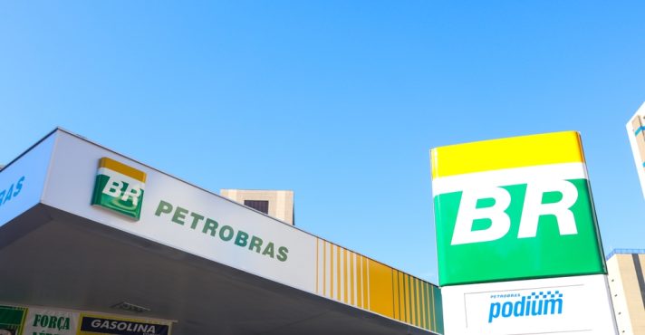 Governo Lula estaria irritado com os postos de combustíveis; Petrobras | Foto: Shutterstock
