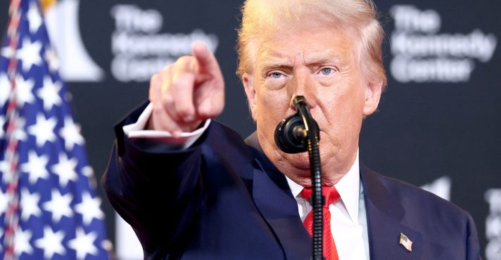 O presidente dos Estados Unidos, Donald Trump: recado ao Brasil | Foto: Reuters/Kevin Lamarque