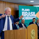 durante cerimônia de assinatura da Medida Provisória 'Brasil Soberano'