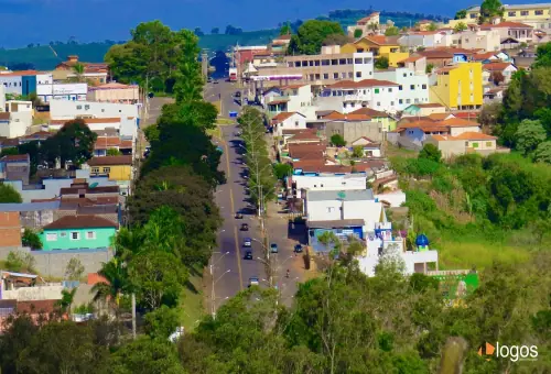 Acidente na BR-491 em Guaxupé (MG) deixa oito mortos e dois feridos, incluindo atropelamento durante resgate
