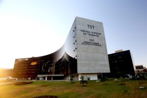Sede do Tribunal Superior do Trabalho, em Brasília: influência do STF e recorde de ações trabalhistas | Foto: Aldo Dias/ TST