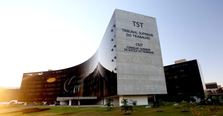 Sede do Tribunal Superior do Trabalho, em Brasília: influência do STF e recorde de ações trabalhistas | Foto: Aldo Dias/ TST