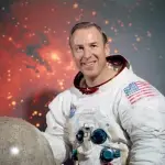 O astronauta Jim Lovell, que morreu, aos 97 anos, nos EUA: símbolo da resistência norte-americana | Foto: Divulgação/Nasa