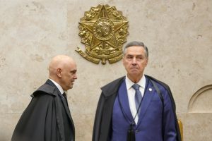 O ministro Alexandre de Moraes e o presidente do STF, Luís Roberto Barroso, durante sessão de abertura do segundo semestre judiciário - 1º/8/2025 | Foto: Fabio Rodrigues-Pozzebom/ Agência Brasil