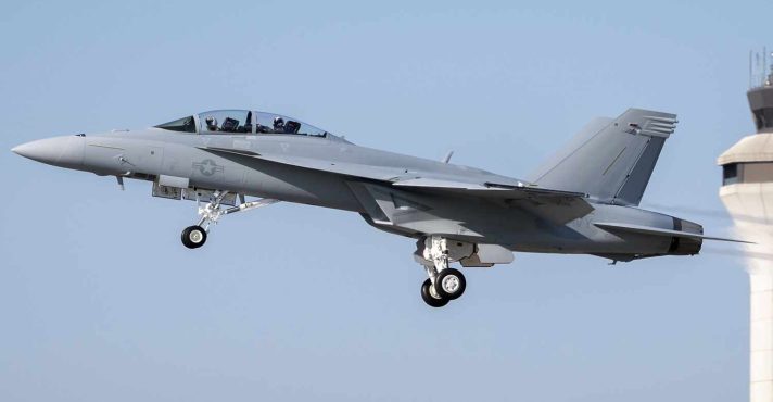 Avião militar fabricado pela Boeing, nos EUA: sindicato rejeita proposta em área estratégica para o governo | Foto: Reprodução/Redes sociais
