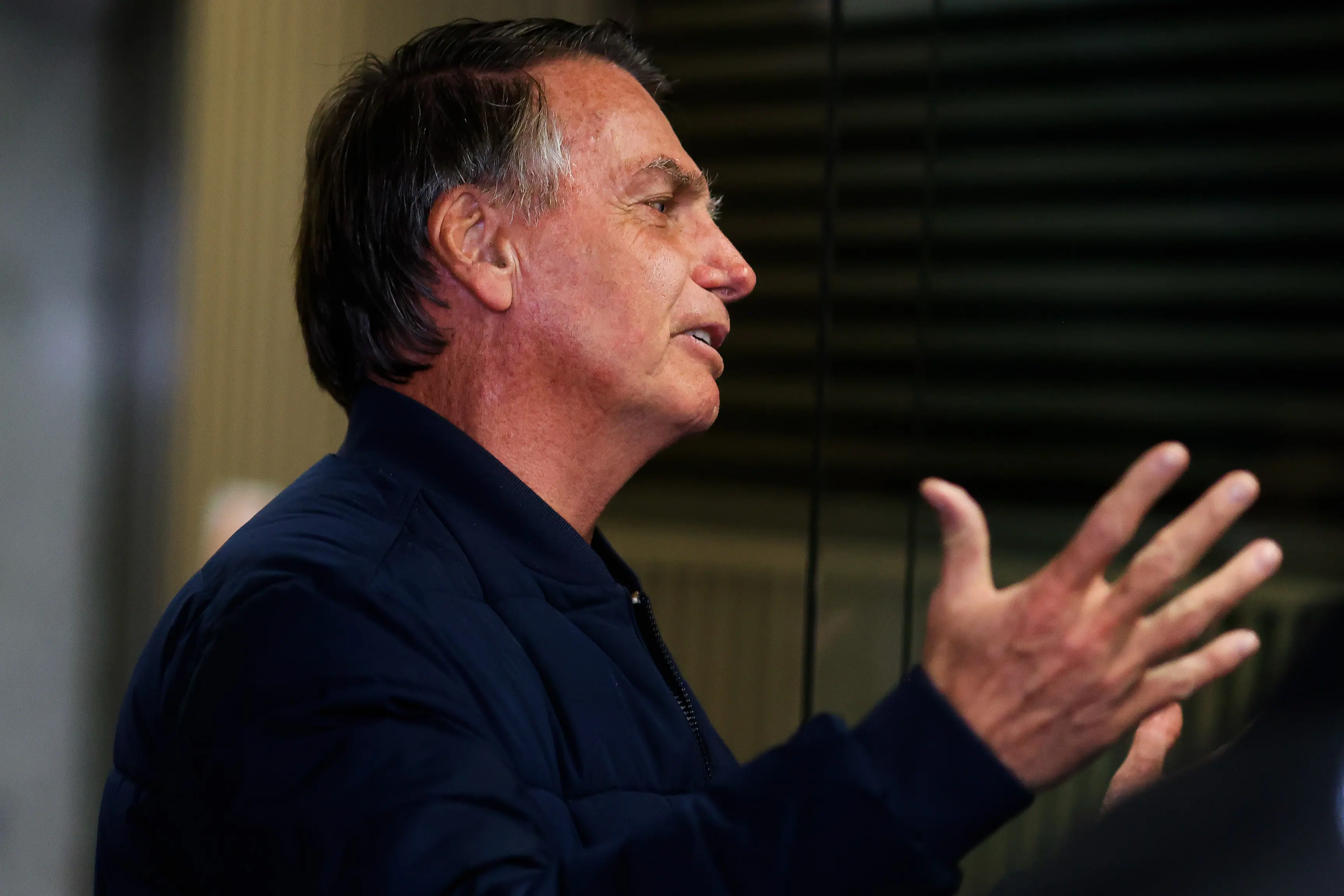 Bolsonaro deixa a garagem da sede do Partido Liberal, em Brasília - 23/7/2025 | Foto: Wilton Junior/Estadão Conteúdo