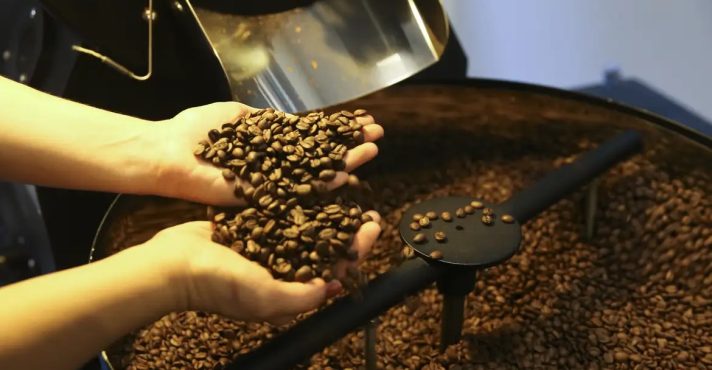 Preço do café em queda: segundo pesquisador, recuo é resultado da safra e aumento de oferta | Foto: Marcello Casal Jr./Agência Brasil