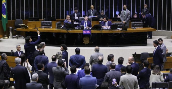 Alguns deputados alegam que o projeto pode trazer censura | Foto: Kayo Magalhães/Câmara dos Deputados