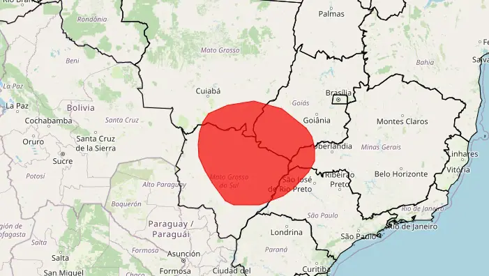 Em vermelho, região do Brasil sob o alerta para grande perigo de baixa umidade, segundo o Instituto Nacional de Meteorologia