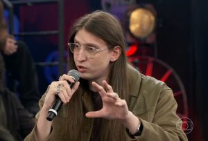 O youtuber Felca, durante o programa Altas Horas, da TV Globo | Foto: Reprodução/Twitter/X