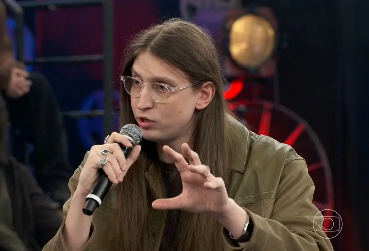 O youtuber Felca, durante o programa Altas Horas, da TV Globo | Foto: Reprodução/Twitter/X