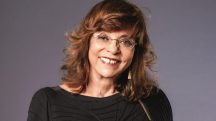 Segundo Gloria Perez, a busca por não desagradar transformou a teledramaturgia em produto inofensivo e sem conflito | Foto: Divulgação/Globo