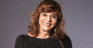 Segundo Gloria Perez, a busca por não desagradar transformou a teledramaturgia em produto inofensivo e sem conflito | Foto: Divulgação/Globo