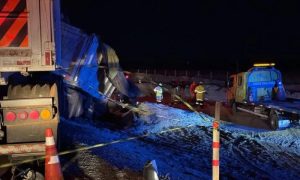 moto grosso mortos acidente ônibus carreta