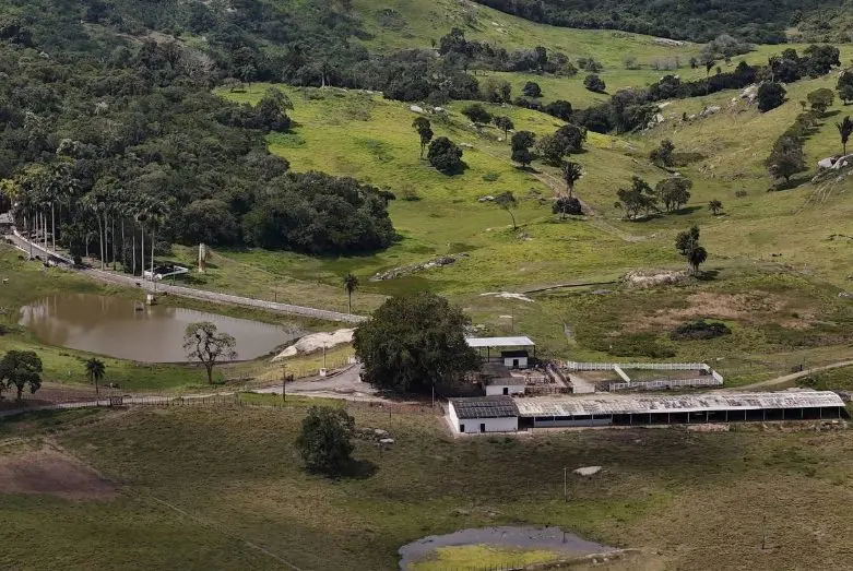 Hugo Motta emprega caseiro de sua fazenda como assessor