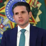 O presidente da Câmara dos Deputados, Hugo Motta, durante assinatura da medida provisória (MP) Brasil Soberano, no Palácio do Planalto | Foto: Reprodução/ CanalGov