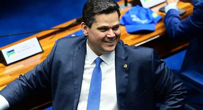 Alcolumbre já afirmou que não vai pautar 'impeachment' de Moraes