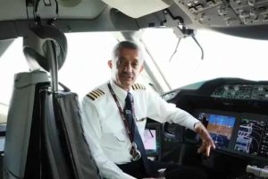 Piloto Jamil Areeki, de 66 anos