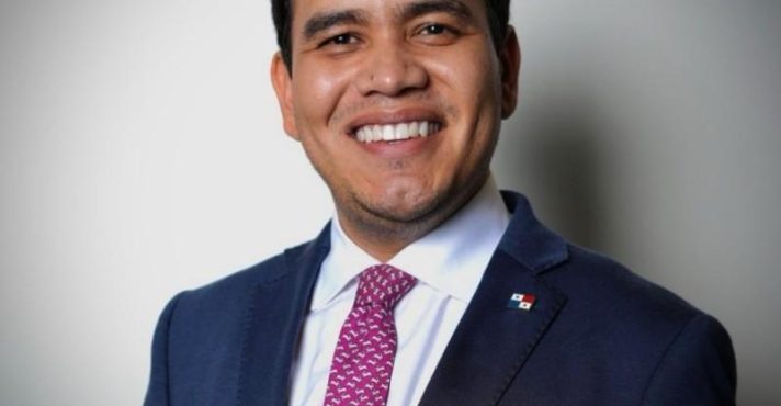 O diplomata panamenho Juan Carlos Monterrey Gomez