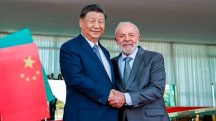 Apesar dos alertas, Lula insiste em manter distância da Casa Branca; Xi Jinping seria solução ao desespero, dizem fontes diplomáticas | Foto: Ricardo Stuckert/PR