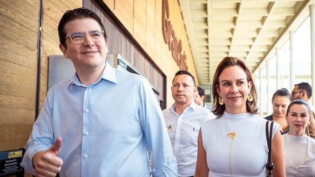 María Claudia Tarazona viúva Miguel Uribe Turbay candidato Colômbia