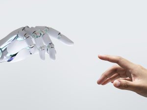 Sam Altman, CEO da OpenAI, reconheceu publicamente o impacto da mudança | Foto: Rawpixel-com/Freepik