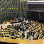 Plenário da Câmara dos Deputados na noite desta quarta-feira, 6: anúncio de acordo | Foto: Cristyan Costa/Revista Oeste