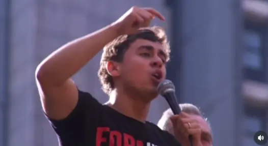 Nikolas Ferreira, um dos destaques das manifestações deste domingo, 3, em São Paulo: 'Ditadura confusa' | Foto: Reprodução/Redes sociais