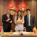Senadora Ana Paula Lobato, durante cerimônia de retorno ao PSB, com a presença do vice-presidente da República, Geraldo Alckmin, e do prefeito de Recife, João Campos | Foto: Reprodução/Twitter/X