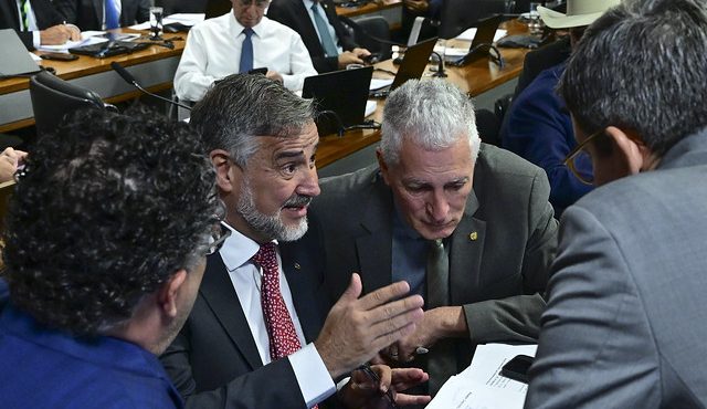 Paulo Pimenta e Rogério Correia