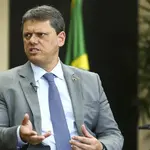 Tarcísio Freitas criticas Lula apoio Bolsonaro