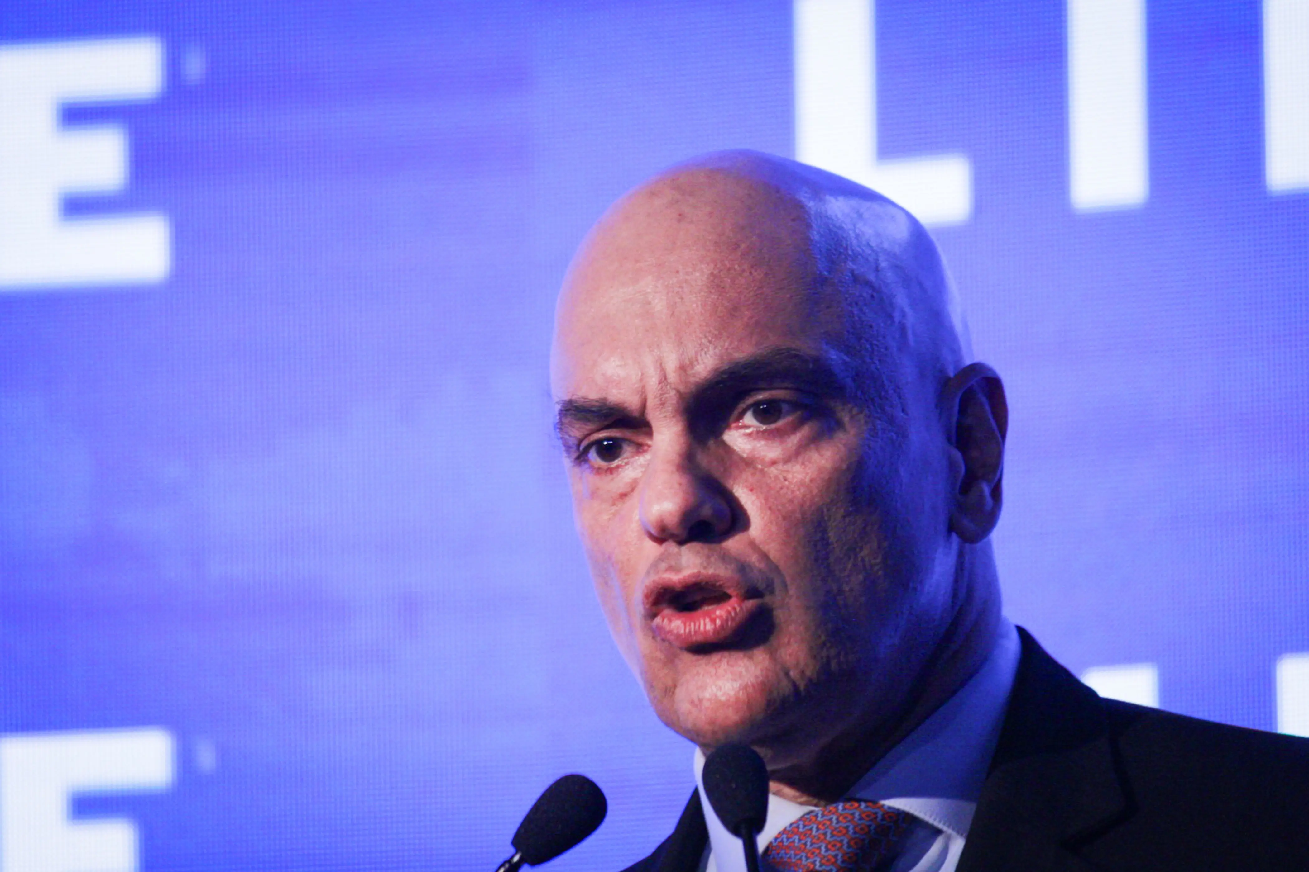 O ministro Alexandre de Moraes durante o 24º Fórum empresarial Lide, realizado no Hotel Fairmont, em Copacabana - 22/8/2025 | Foto: Carlos Elias Junior/FotoArena/Estadão Conteúdo