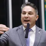 Zucco, sobre a prisão de Bolsonaro: 'Sendo cerceado na sua liberdade sem sequer ter sido condenado” | Foto: Divulgação/Câmara dos Deputados