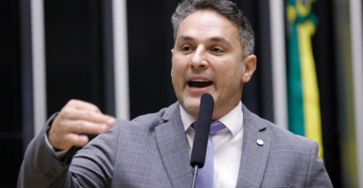Zucco, sobre a prisão de Bolsonaro: 'Sendo cerceado na sua liberdade sem sequer ter sido condenado” | Foto: Divulgação/Câmara dos Deputados